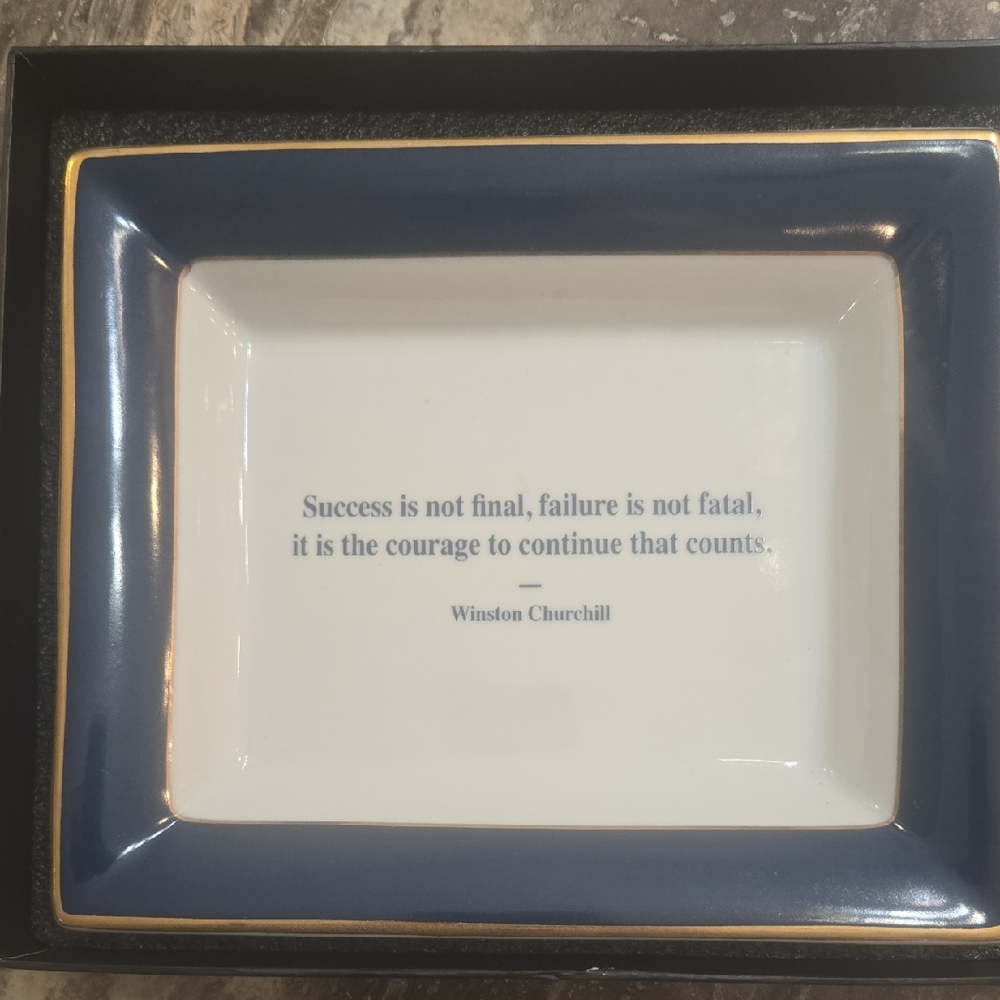 Winston Churchill Blue & White Trinket Dish with Gold Trim and Quote NIB